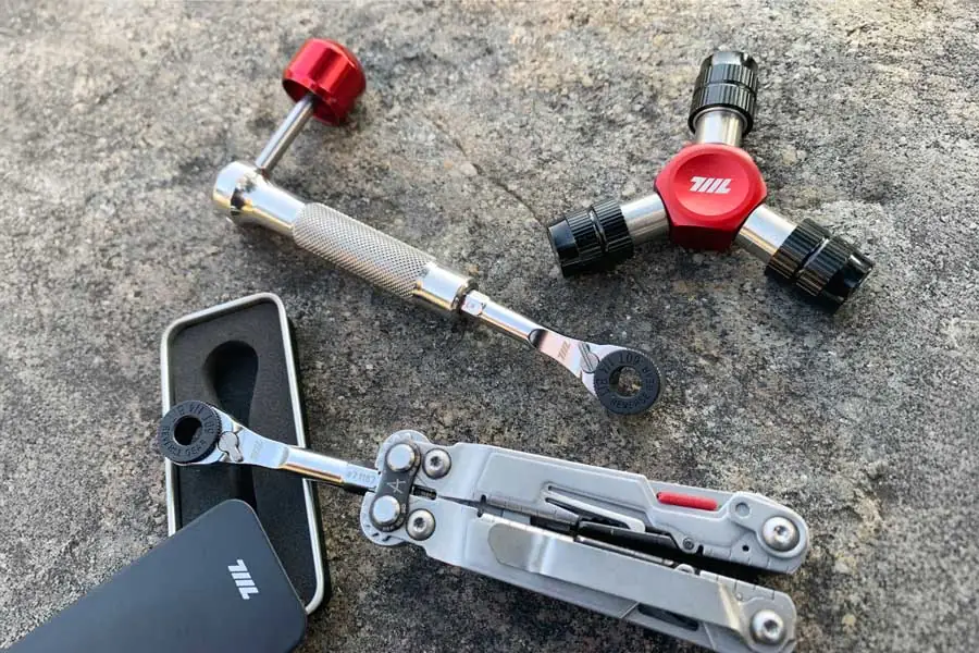 2025-Guide-to-EDC-Ratchet-Wrenches-711L-Tools-06